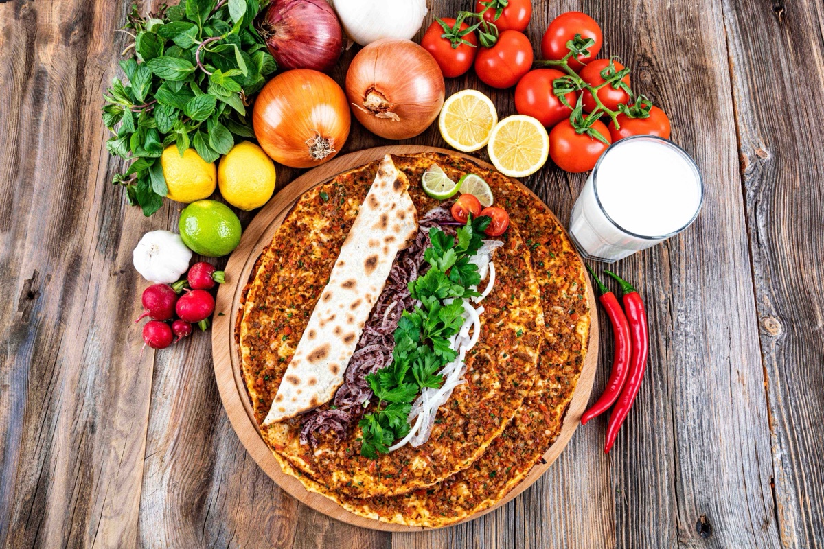 Lahmacun bei Chefin KebabHaus in Maxdorf